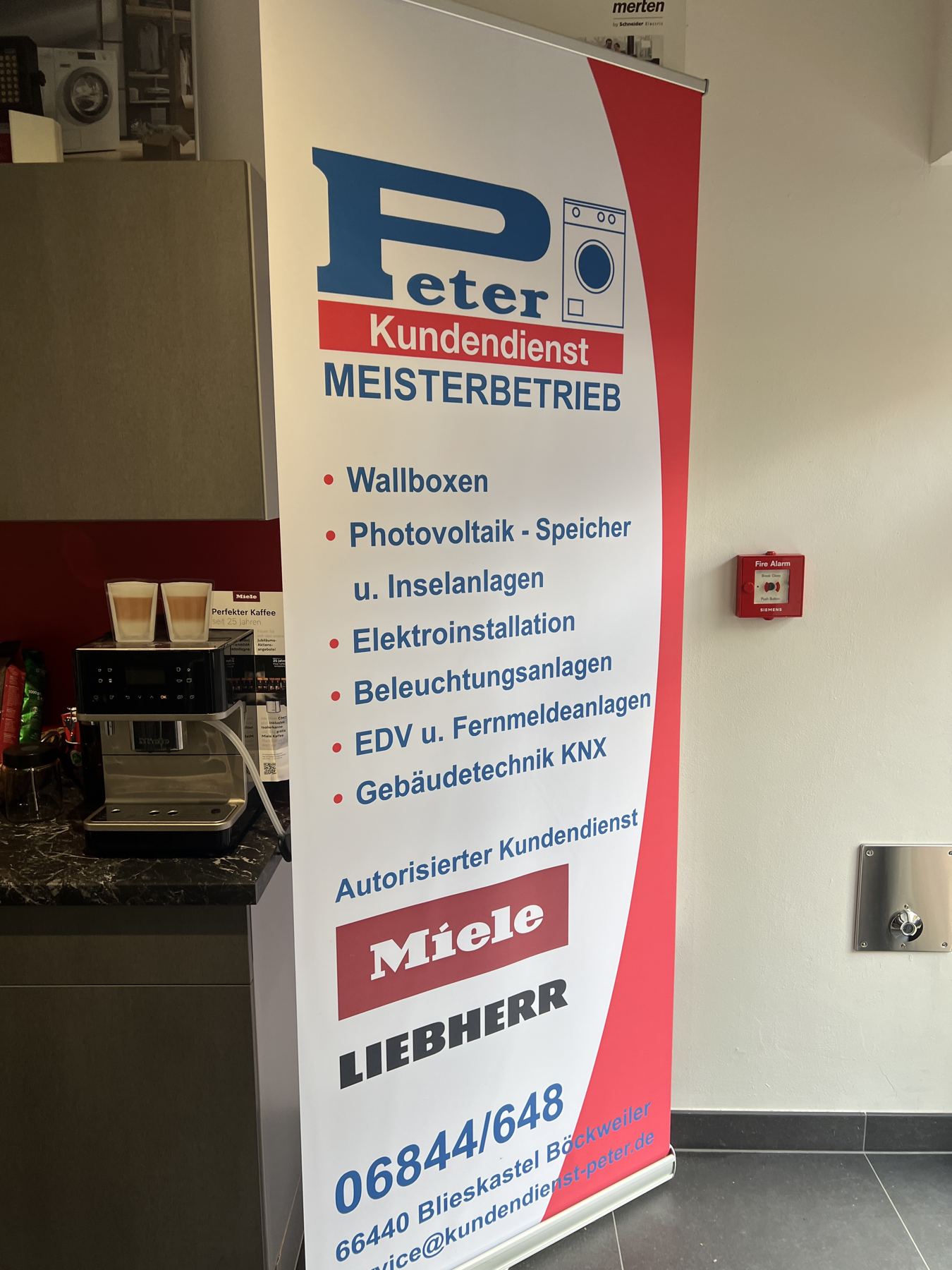 Rollup von Peter Kundendienst im Betrieb